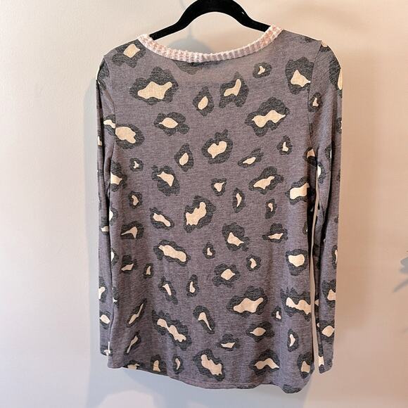 White Birch Small Purple Sequin Animal Print Crewneck Knit Top - Picture 4 of 6